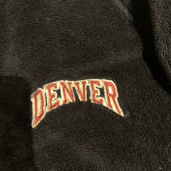 University of Denver Columbia Sweater - Picture 2 of 3